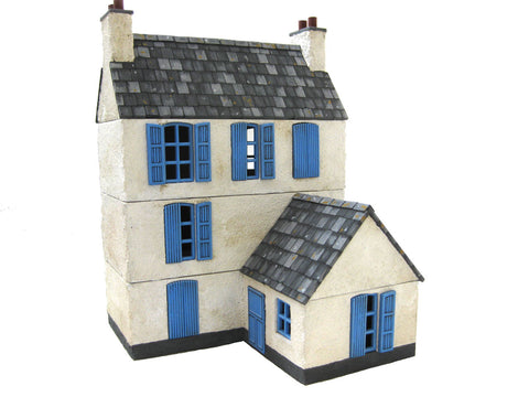 28mm 1:56 "Cafe De Normandie"