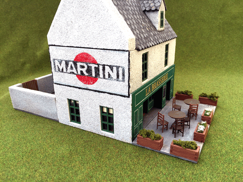 28mm 1:56 "Brasserie" front yard