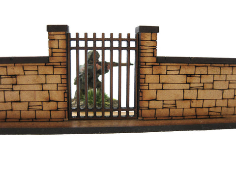 28mm 1:56 Stone Walls (1 x wrought iron gate section & 1 x straight piece)