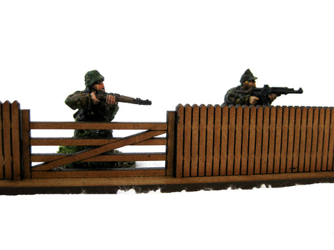 28mm 1:56 Picket Fences 1.1M (Approx 43")