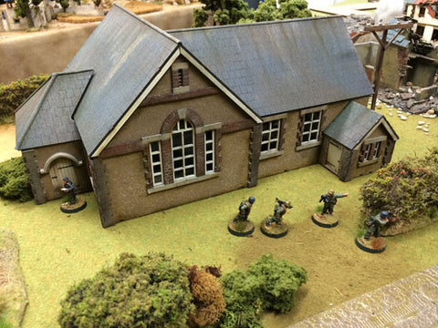 28mm 1:56  "L'Ecole" school